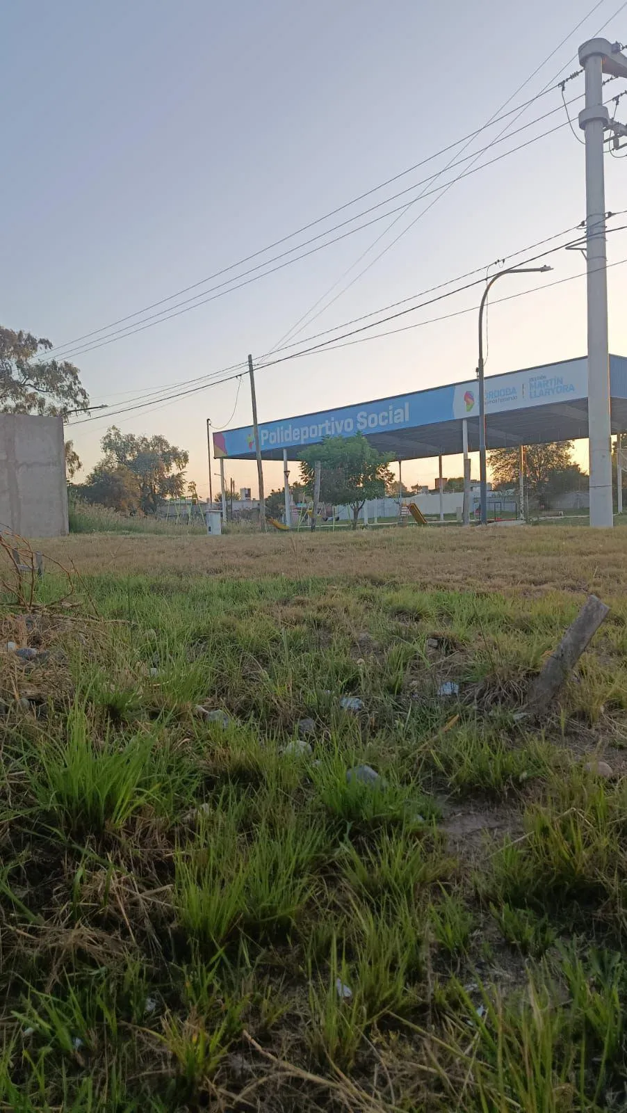 VENTA LOTE 199M2 ESCRITURA - BARRIO DEAN FUNES