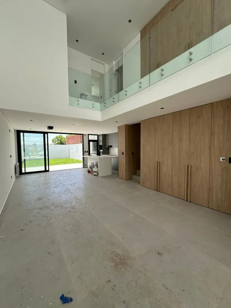 SE VENDE DUPLEX EN CAMPO CHICO