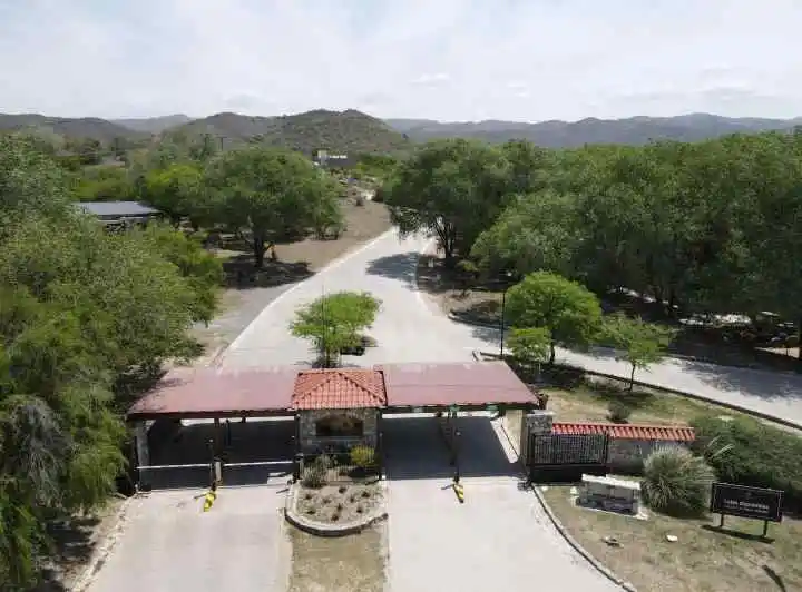 Venta de Terreno en POTRERILLO DE LARRETA - 1740 mt2