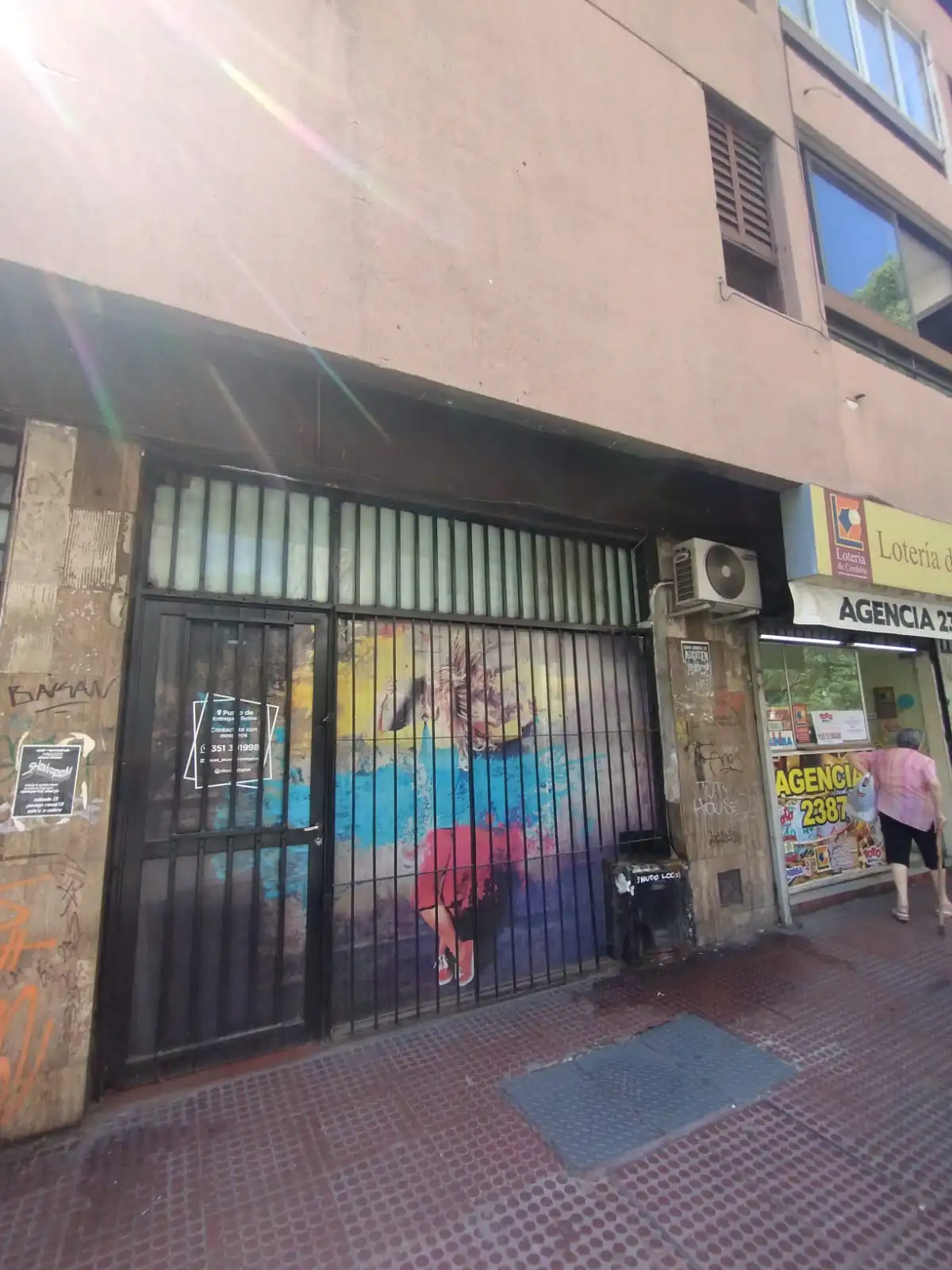 Vendo Local - Centro sobre Belgrano