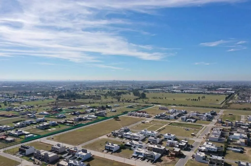 Terreno en Pampas De Manantiales - 389 mtrs -
