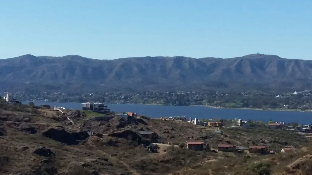 Terreno en Villa Carlos 1405 mtrs vista al lago
