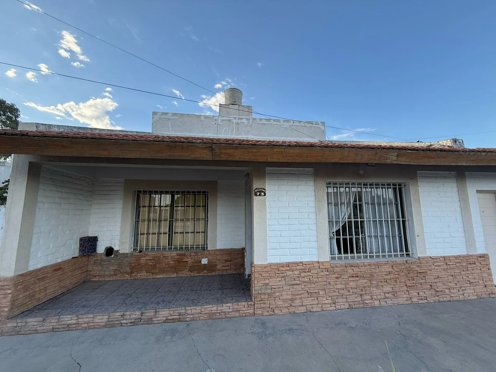 CASA con DEPARTAMENTO en VENTA, Rio Negro