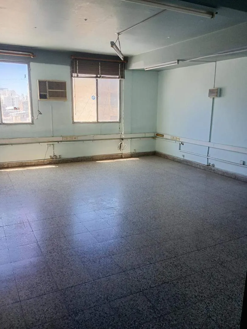 Av Colon 350 Oficinas desde 22 m2 a 50m2 cub, desde $ 150.000 a $ 250.000 mas iva