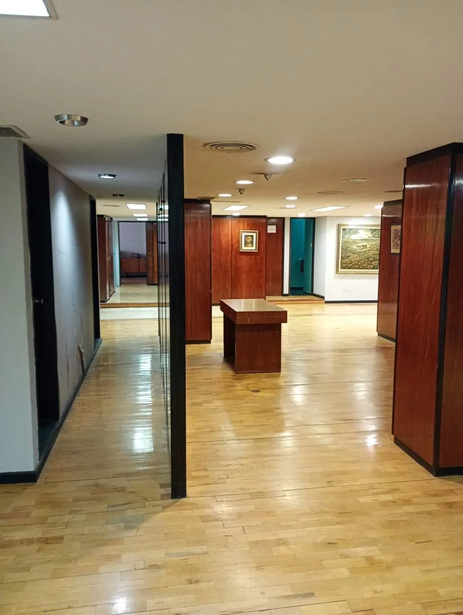 Importante piso oficinas 600 m en pleno ctro z peatonal de Córdoba - Expensas ba...