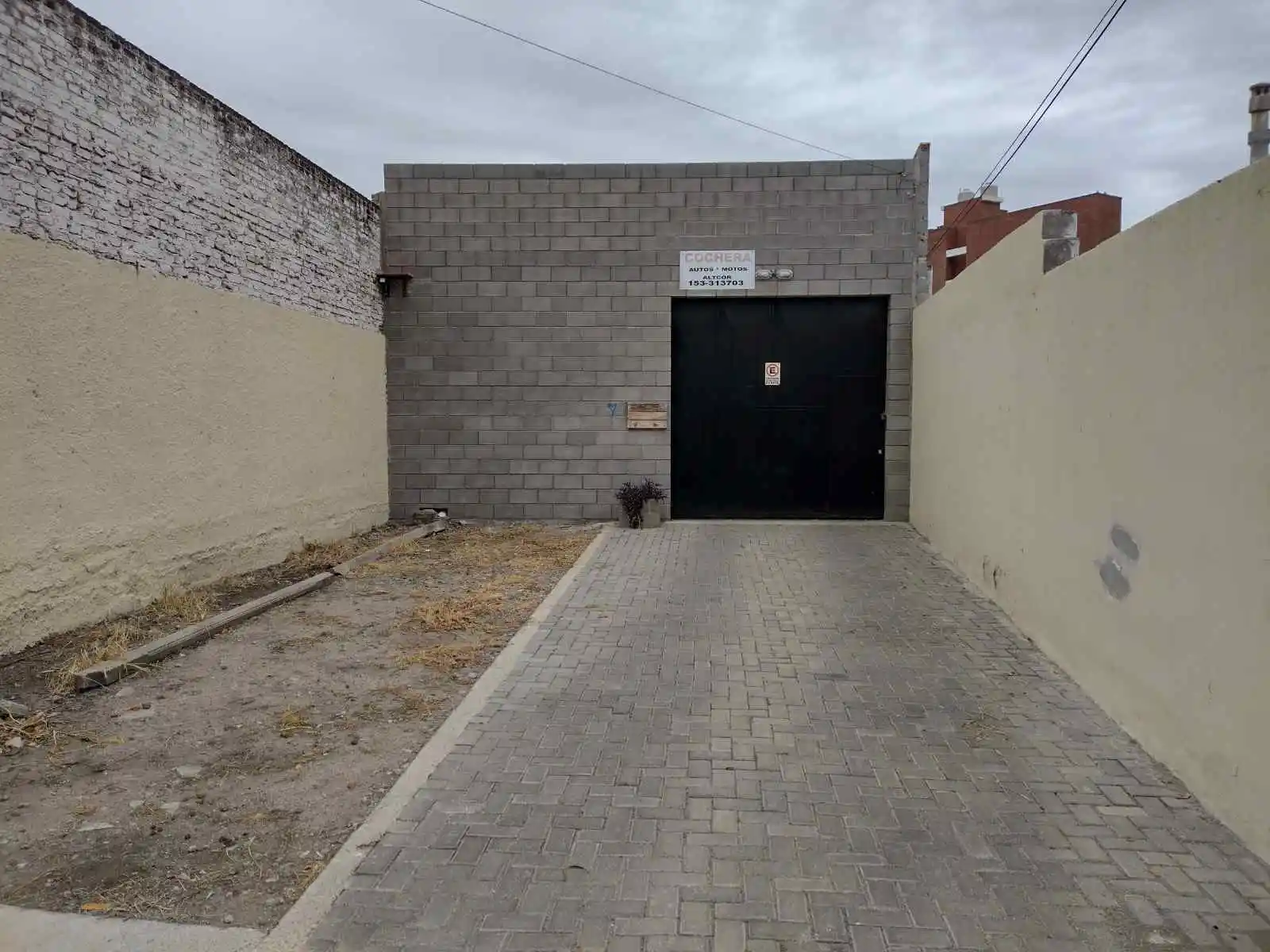 Amplio Terreno c/Galpón, metros puente Santa Fe