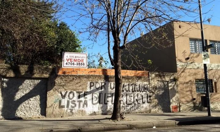 PH · 403m²