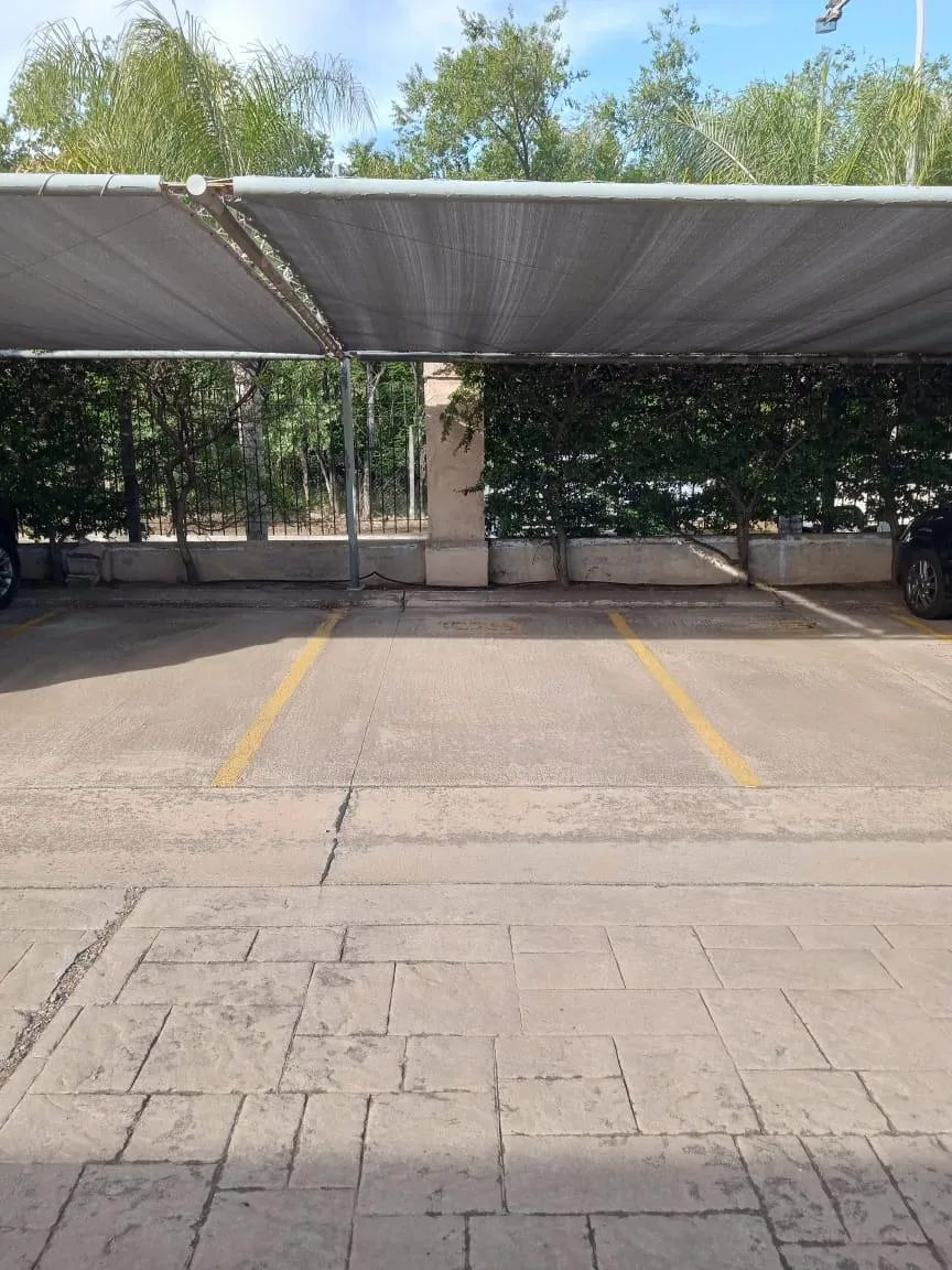 COCHERA Y BAULERA EN VENTA  EN EDIFICIO MAI TEI