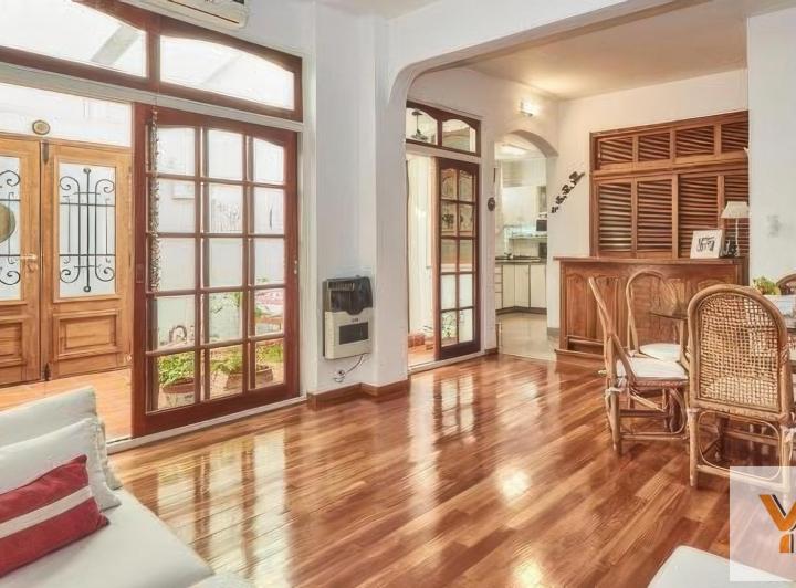 PH · 143m² · 5 Ambientes · 1 Cochera