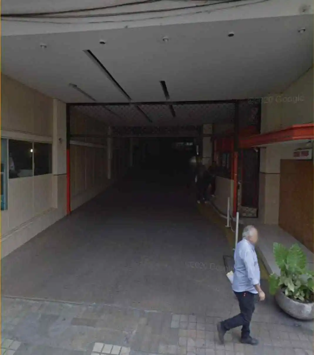 COCHERA EN VENTA - CENTRO