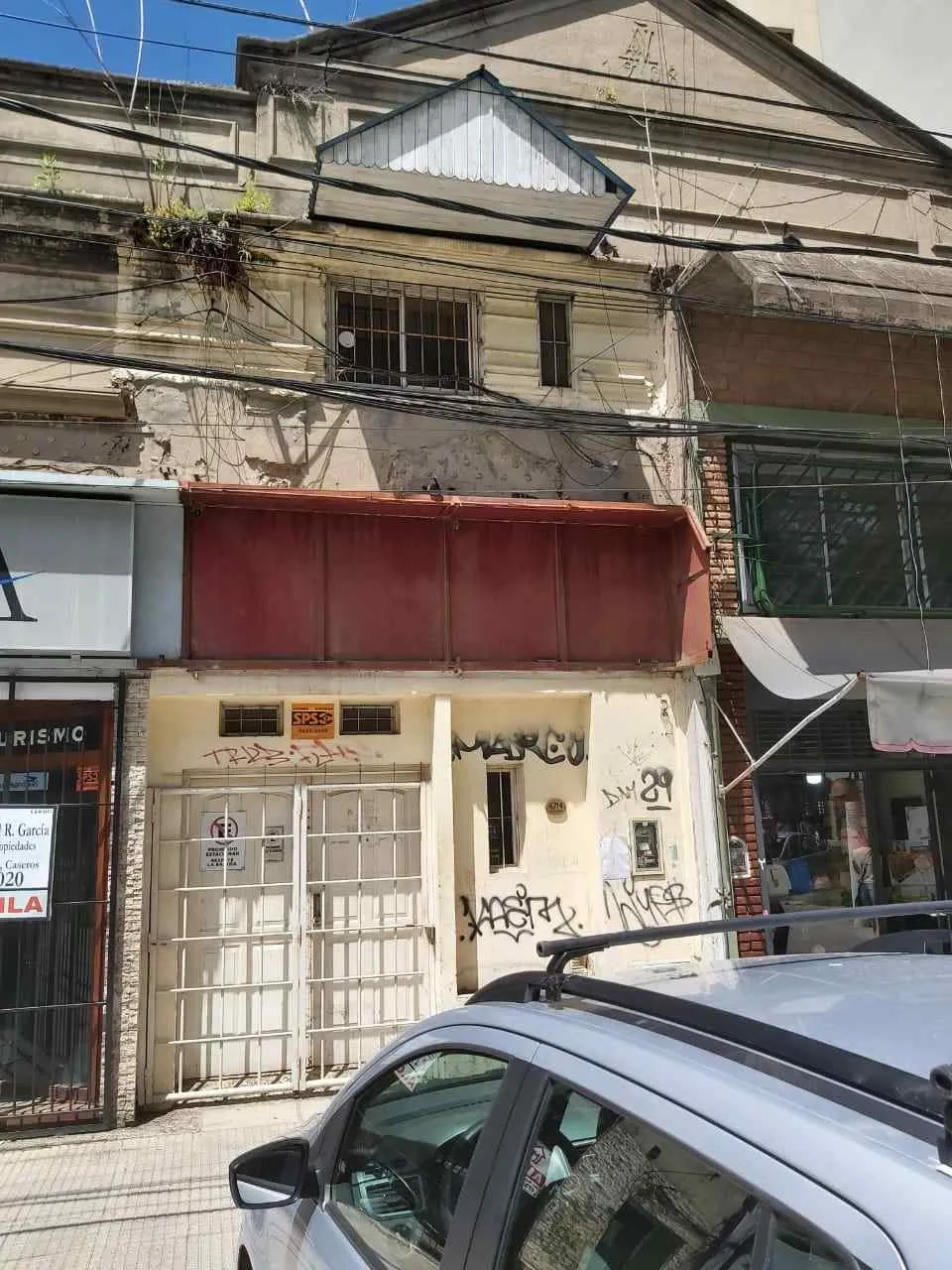 Propiedad con 2 Locales al Frente y 2 Departamentos en Venta – Ideal Inversión