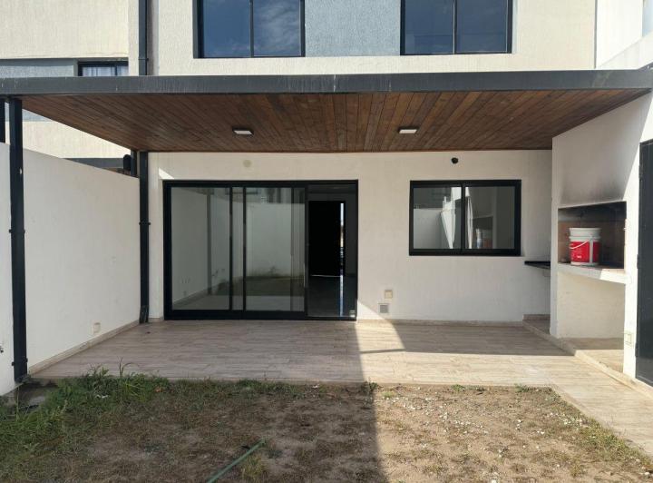 PH · 140m² · 5 Ambientes · 1 Cochera