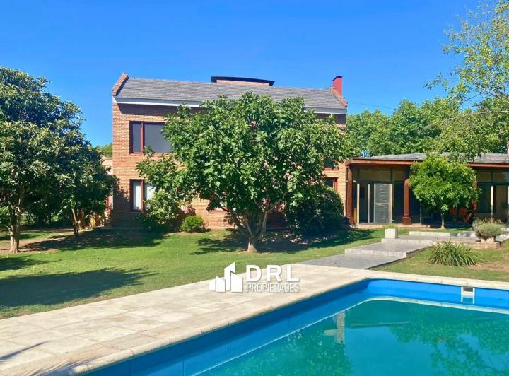 Casa · 550m² · 9 Ambientes · 2 Cocheras