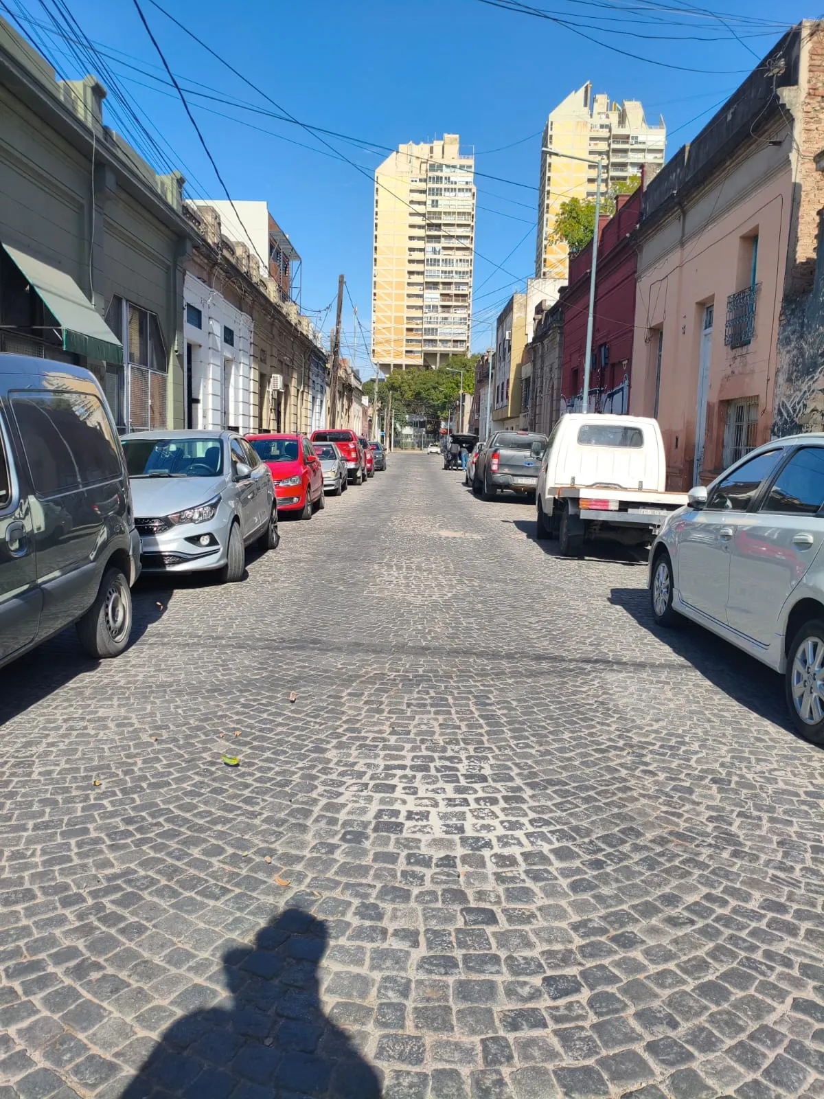 Alberdi vendemos a m de Av Colon, Salida a Dos Calles