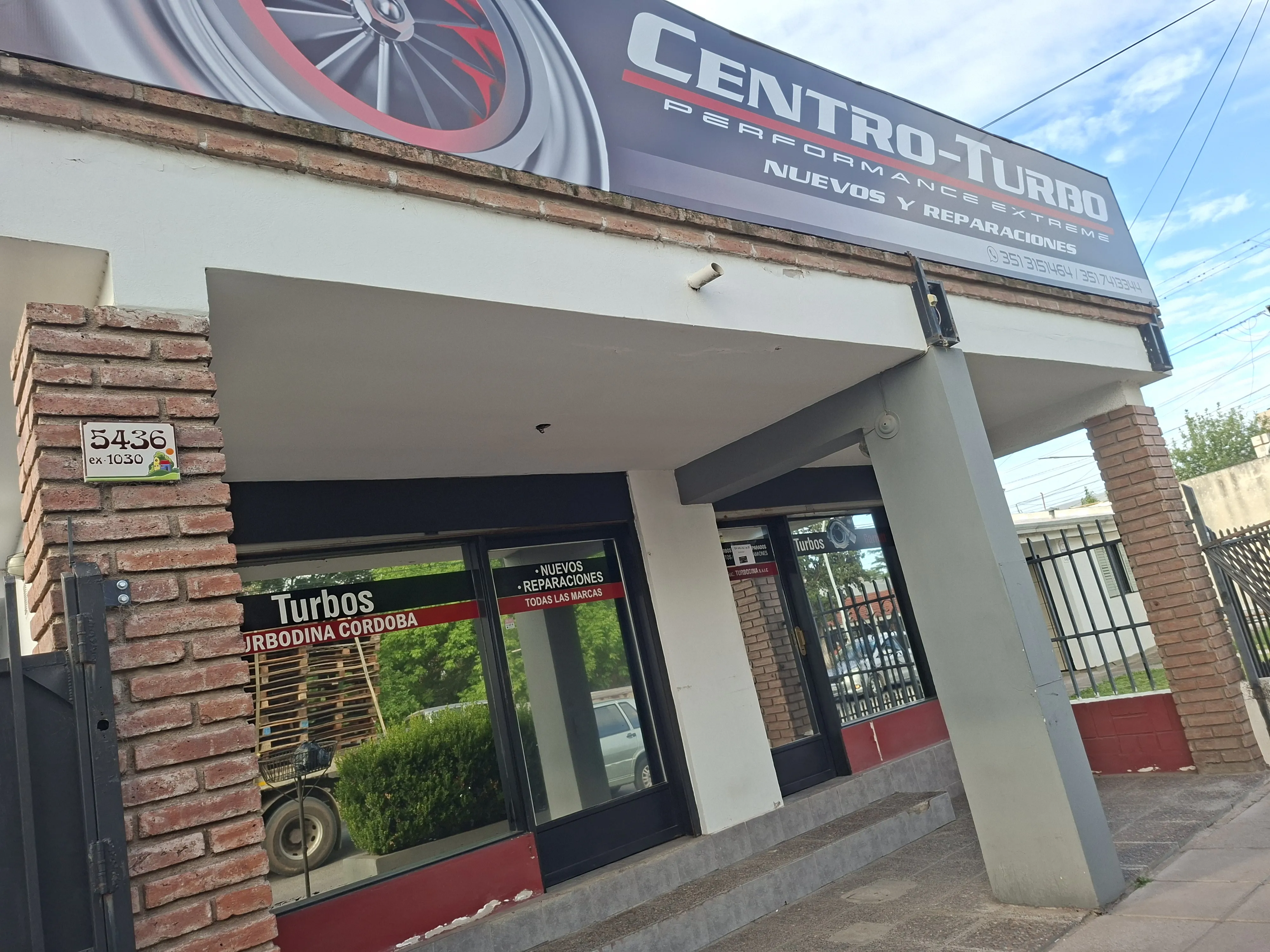 VENTA:  Locales + Casa + Departamento