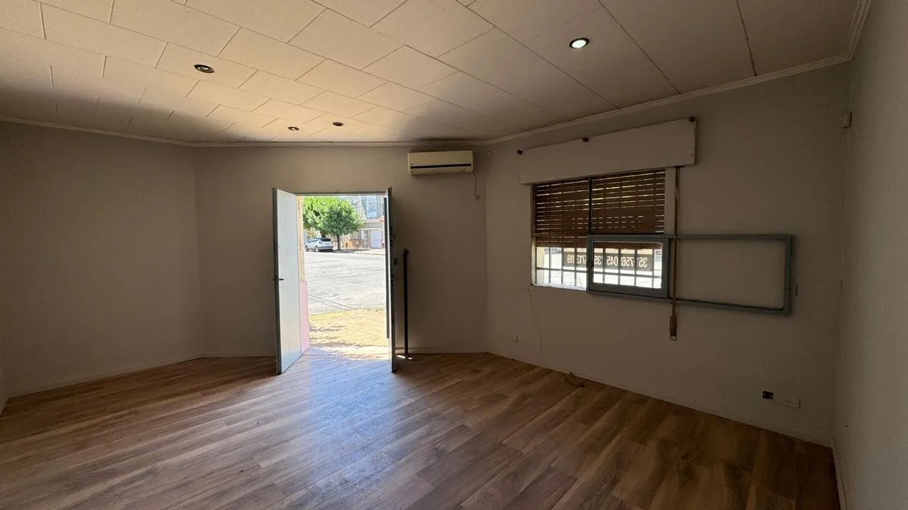 Local Comercial ESQUINA + PH 2 Dormitorios - Cura Brochero 1012 B° Gral Bustos