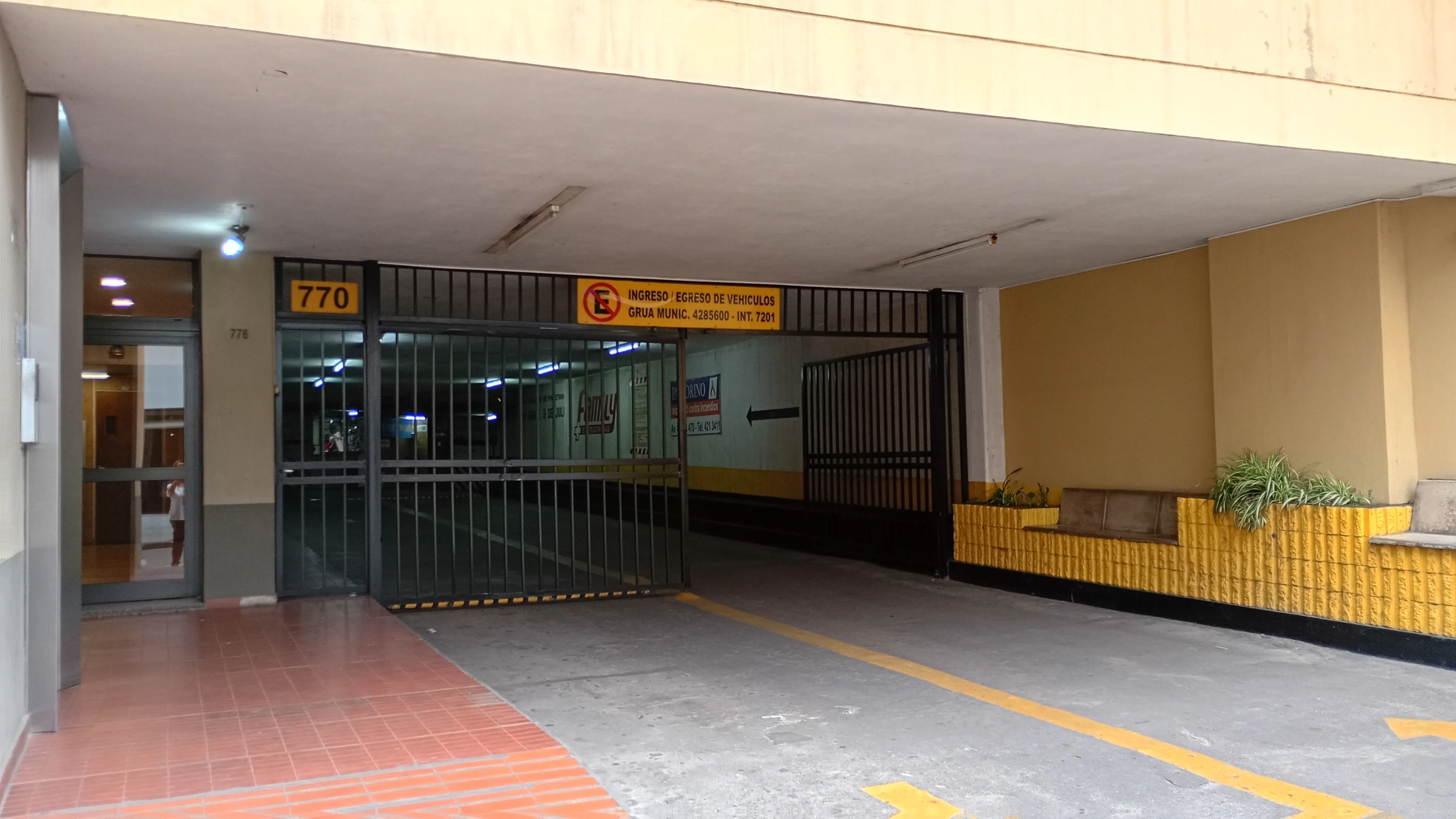 COCHERAS  EN VENTA EN CENTRO DE CÓRDOBA CAPTAL B°ALBERDI