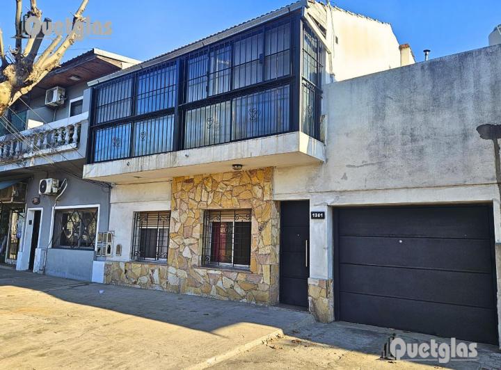 PH · 178m² · 4 Ambientes · 1 Cochera