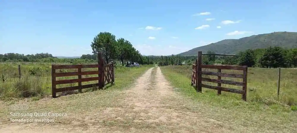 LOTE PREMIUM VENDO a mts del Lago Los Molinos !!!