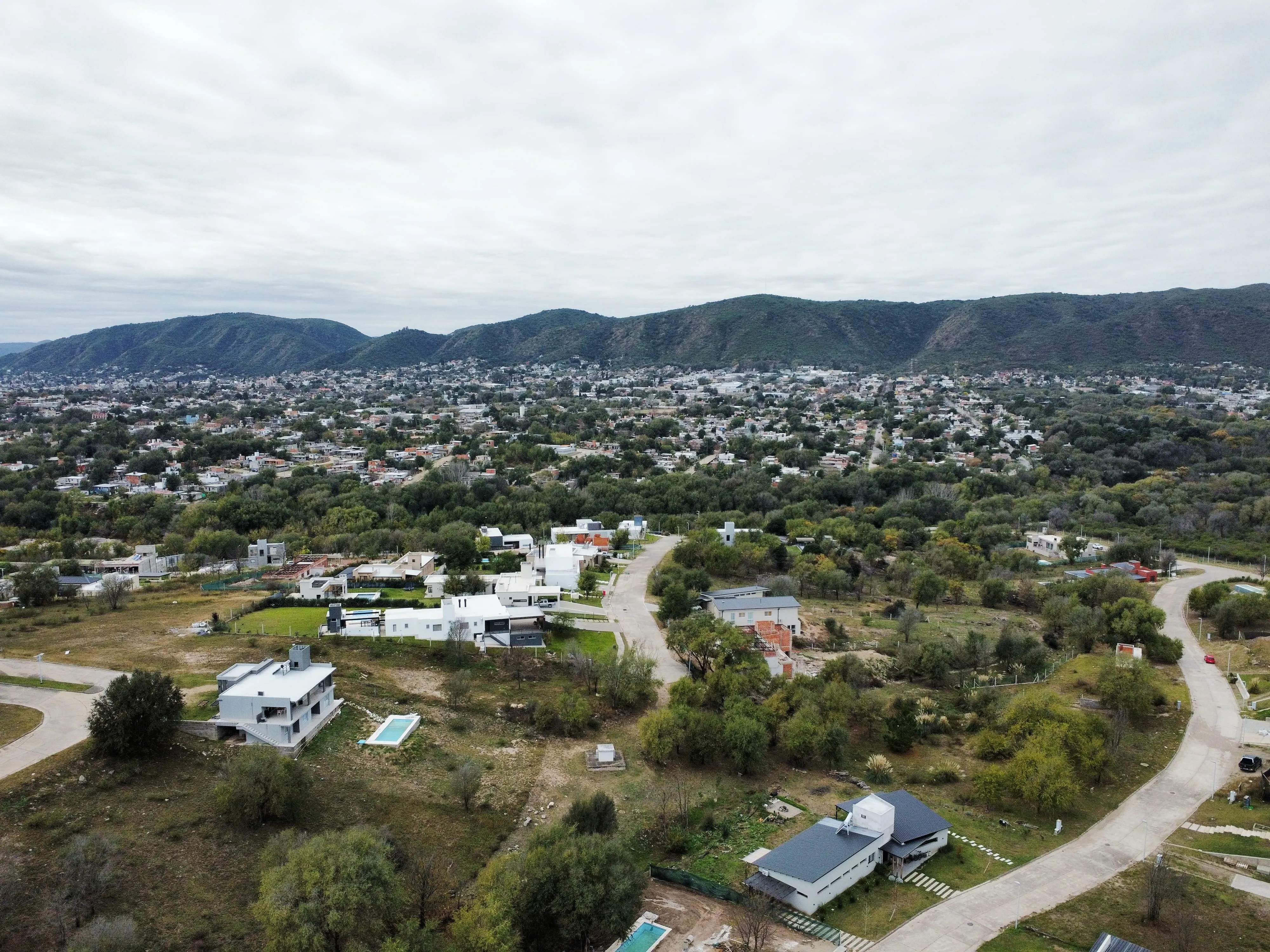 Venta: Lote De Terreno - 1.395m2 - Altos De Carlos Paz - Villa Carlos Paz