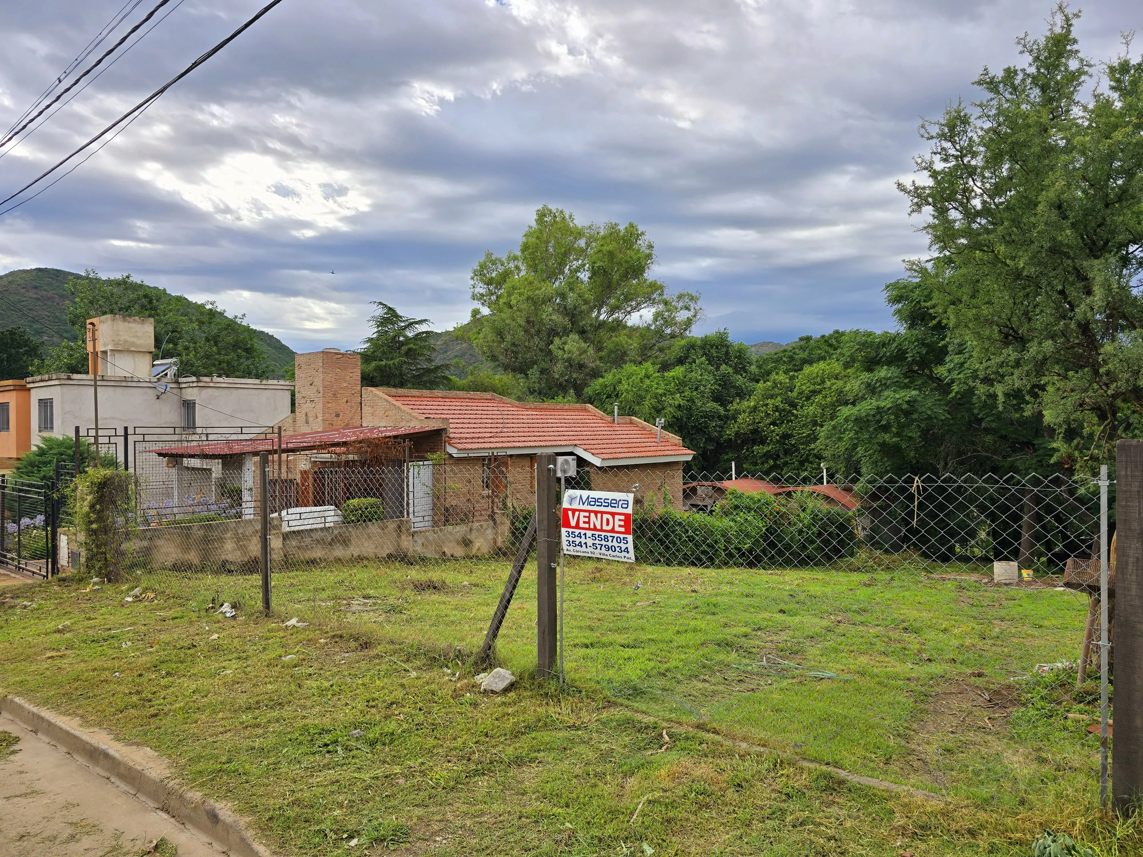 Venta: Lote Terreno - 450 m² - Gas Natural Escritura - Villa Carlos Paz