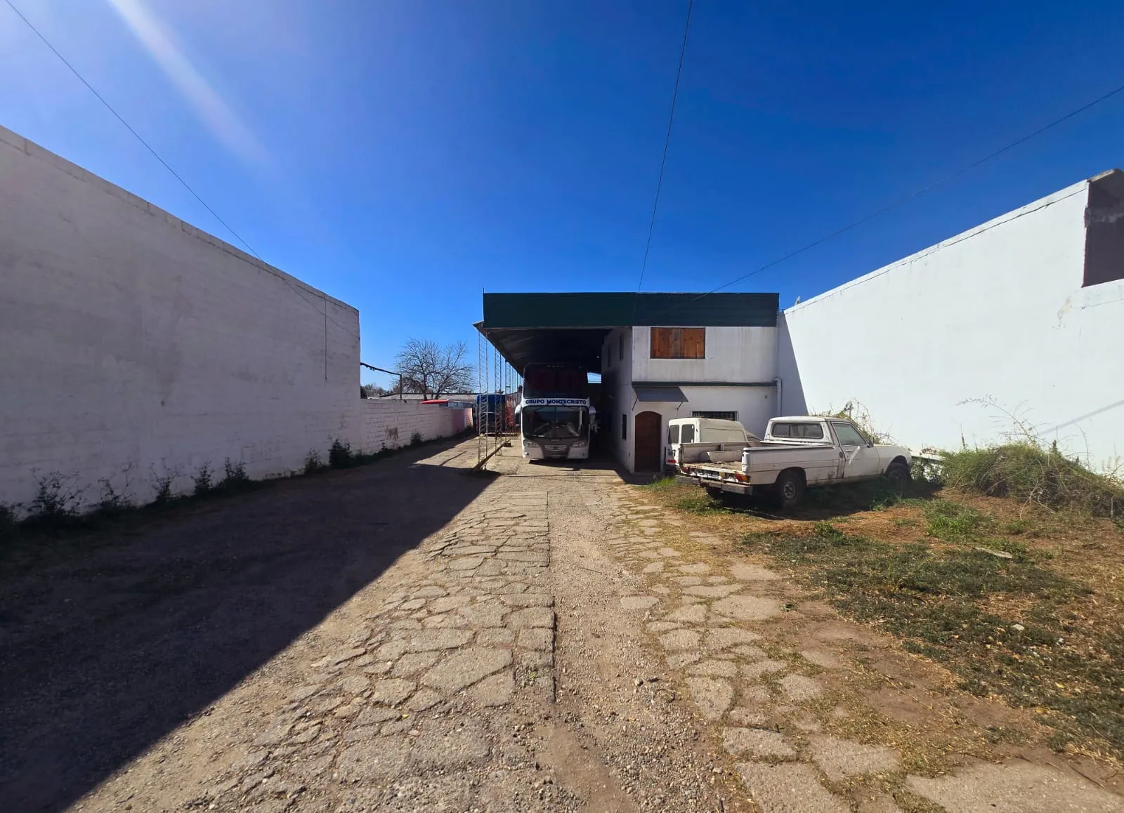 Venta: Galpón 400 m² - Terreno de 1.050 m² - Zona Industrial - Villa Carlos Paz