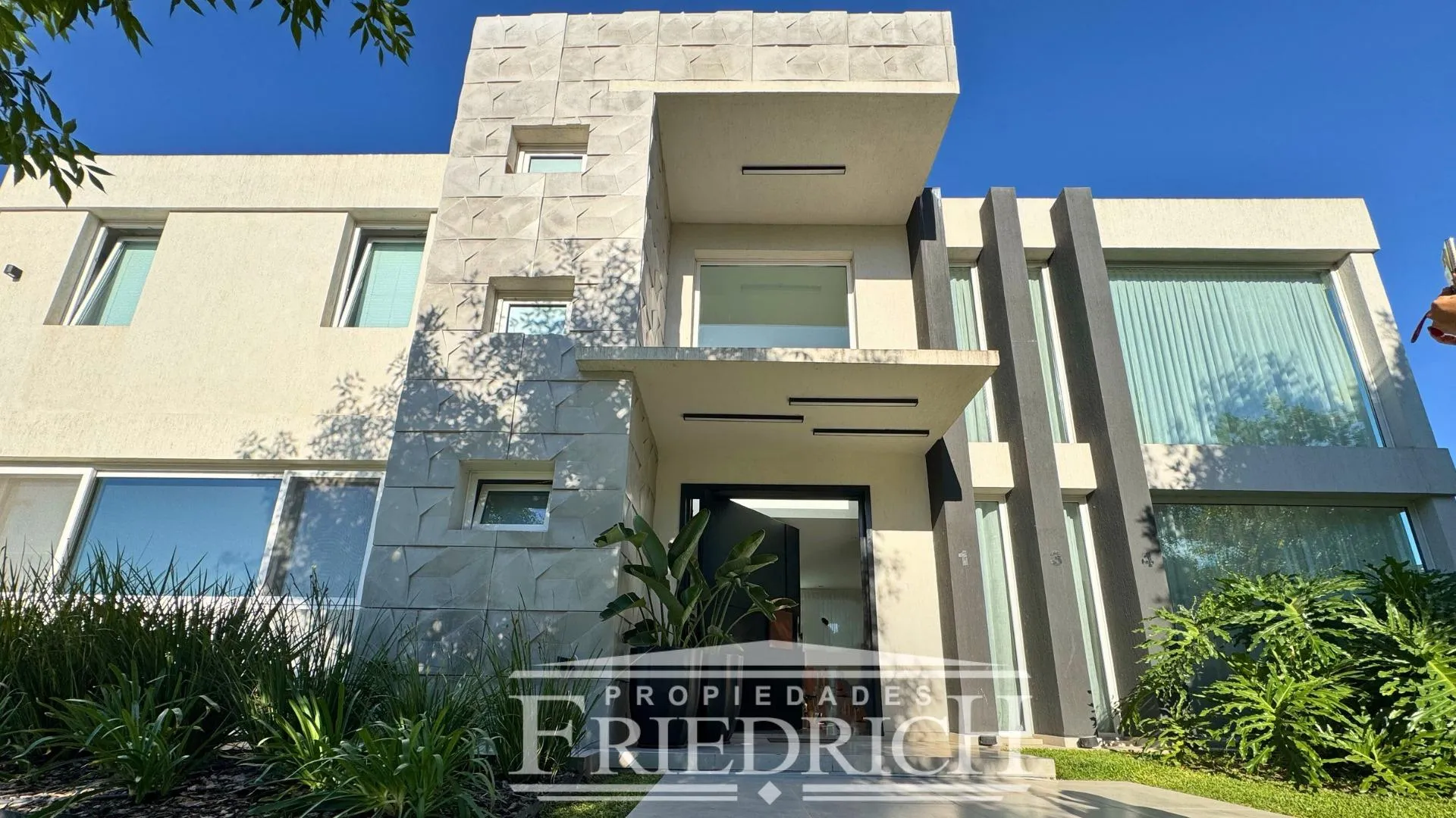 CASA EN VENTA - TERRAVISTA, Gral. Rodríguez