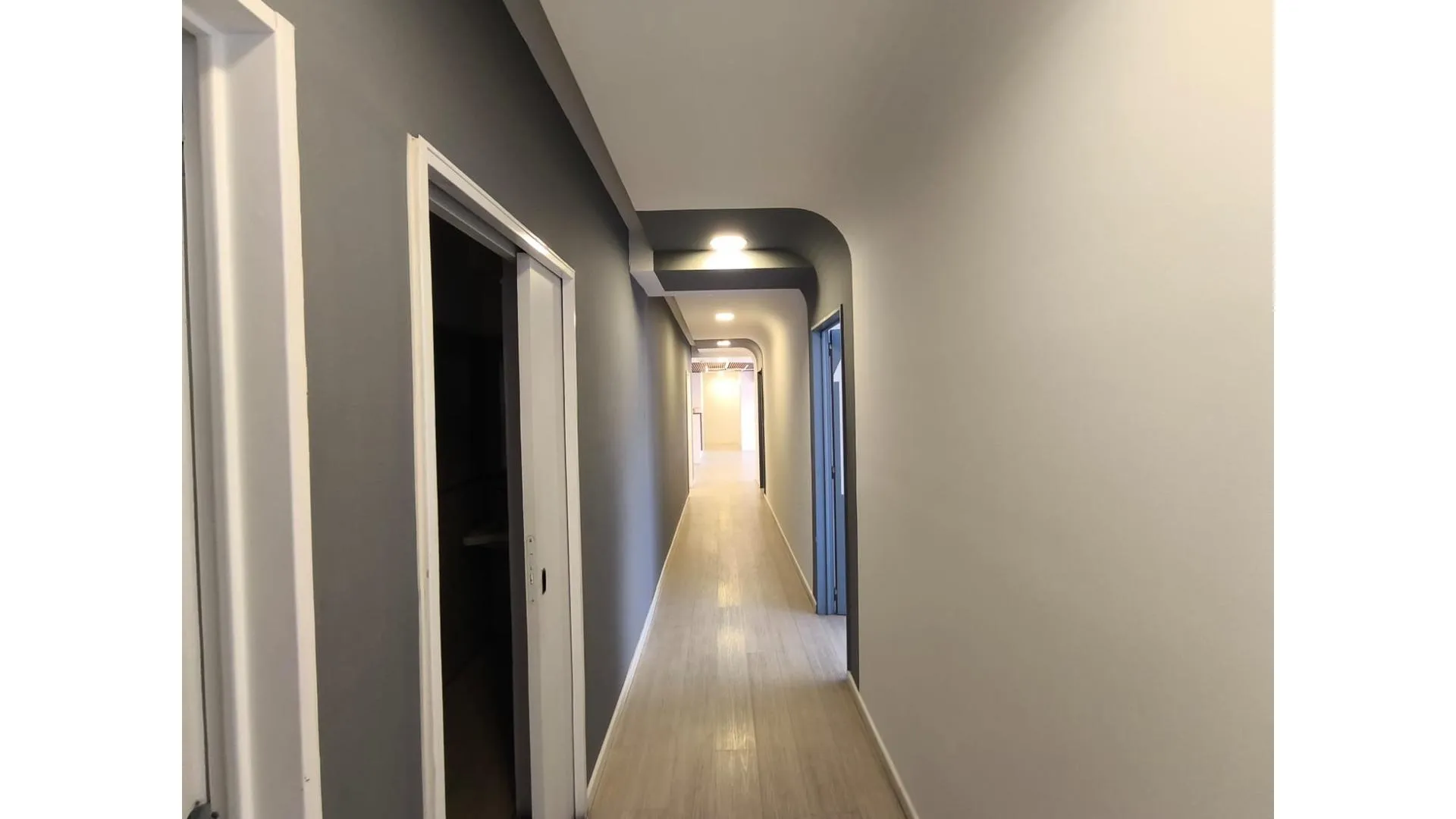 ALQUILER OFICINA 400m2 CENTRO APTO USO MEDICO OBRA SOCIAL