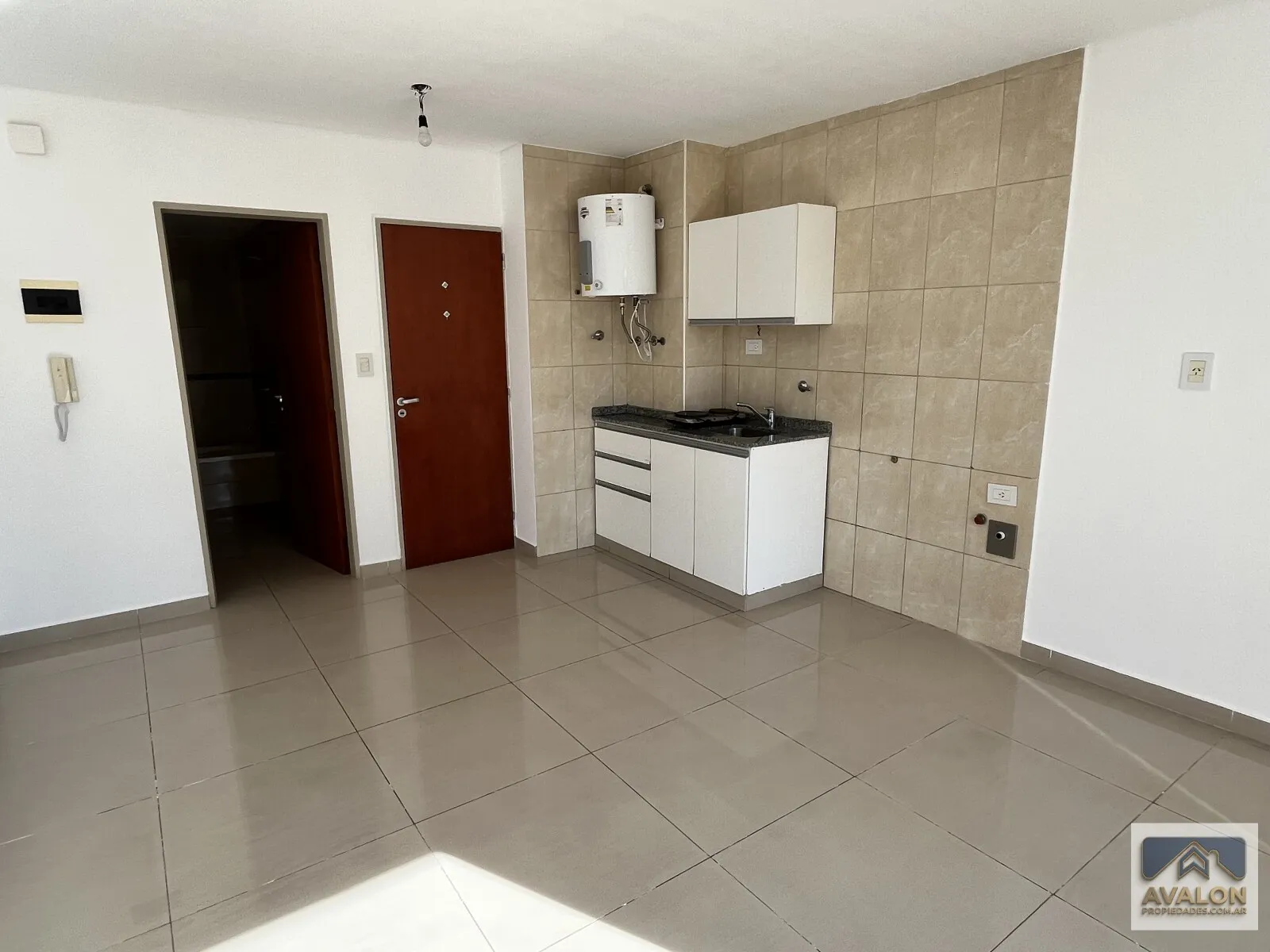 Departamento Monoambiente Pichincha-  Tucumàn 2600- Balcòn-  Luminoso- Contrafre...
