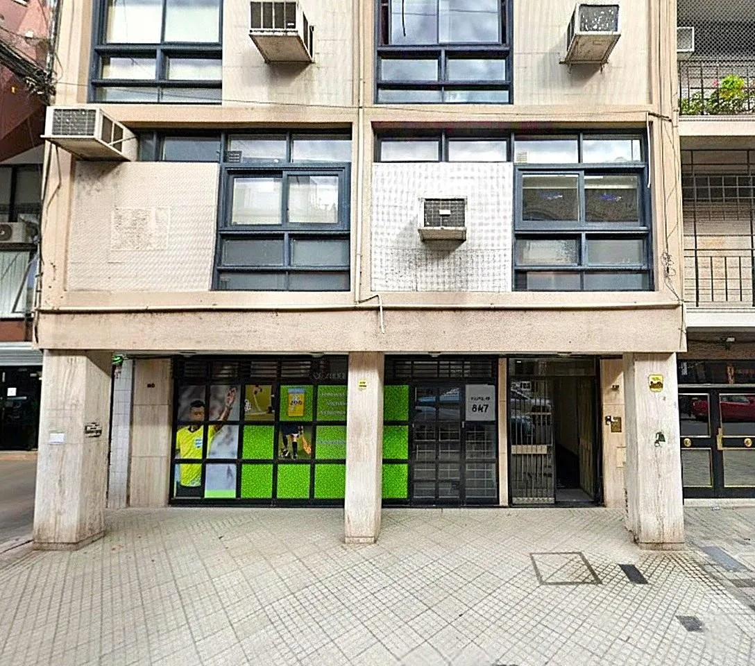 OPORTUNIDAD Santa Fe 849 04 03 - VENTA Oficina Amoblada