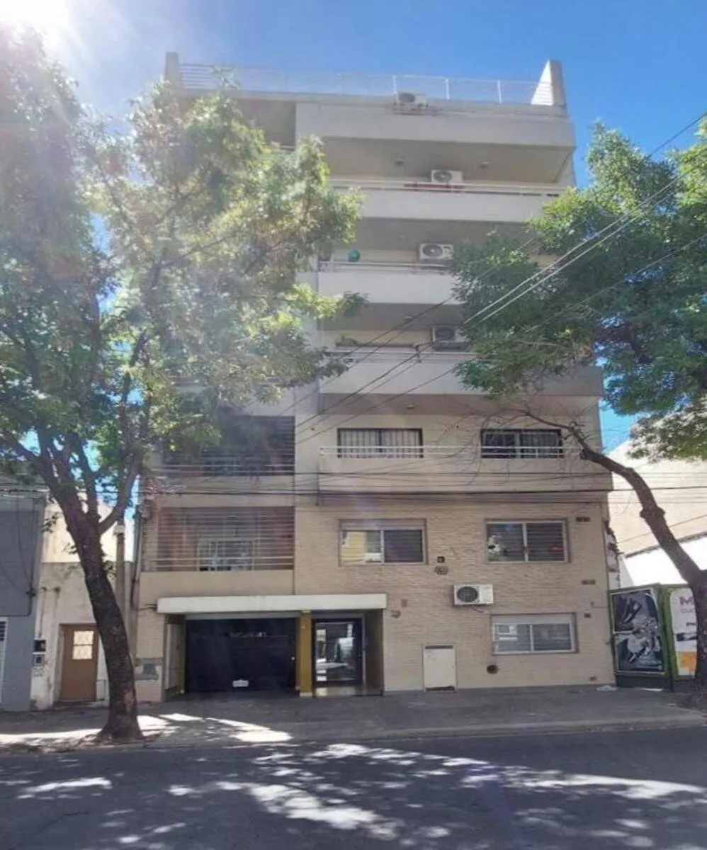 Cerrito 1326 - VENTA Cochera