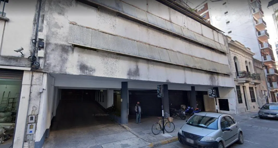 Pasaje Araya 972 - VENTA Cochera