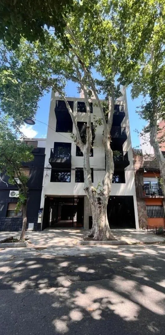 Crespo  390 01 B - VENTA Monoambiente con Balcón