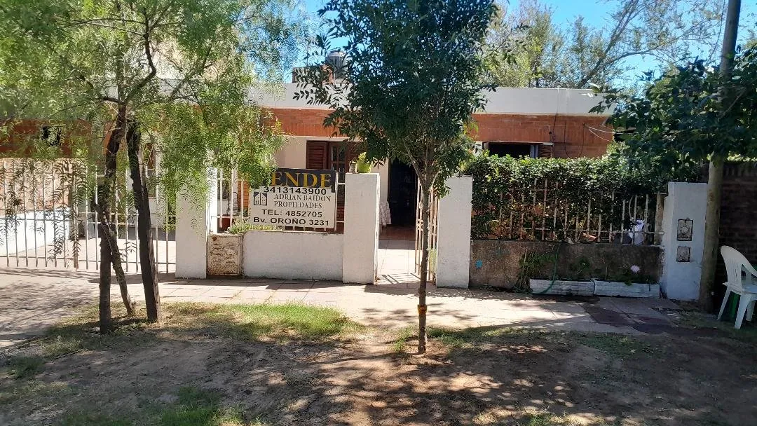 Funes. Casa Florencio Varela 1954, 3 Dormitorios