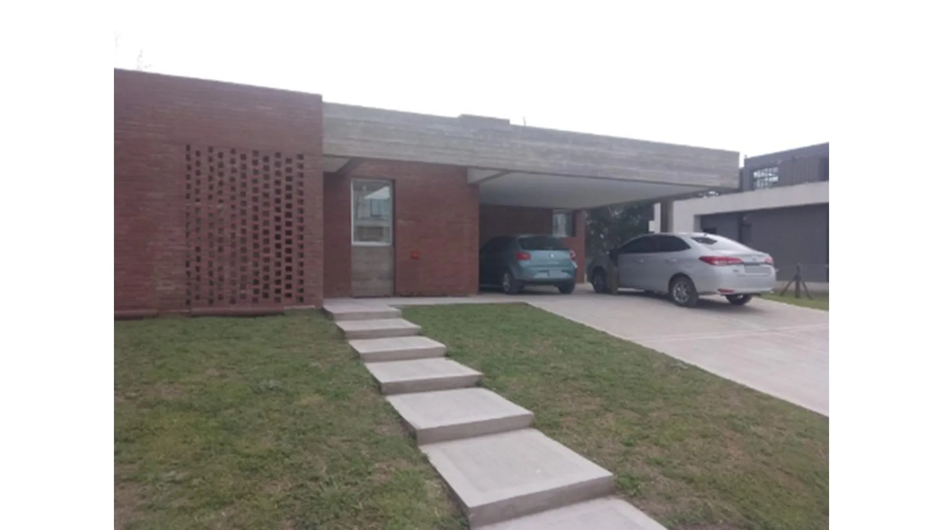 CASA ALQUILER "FINCAS DE ALVAREZ" MORENO