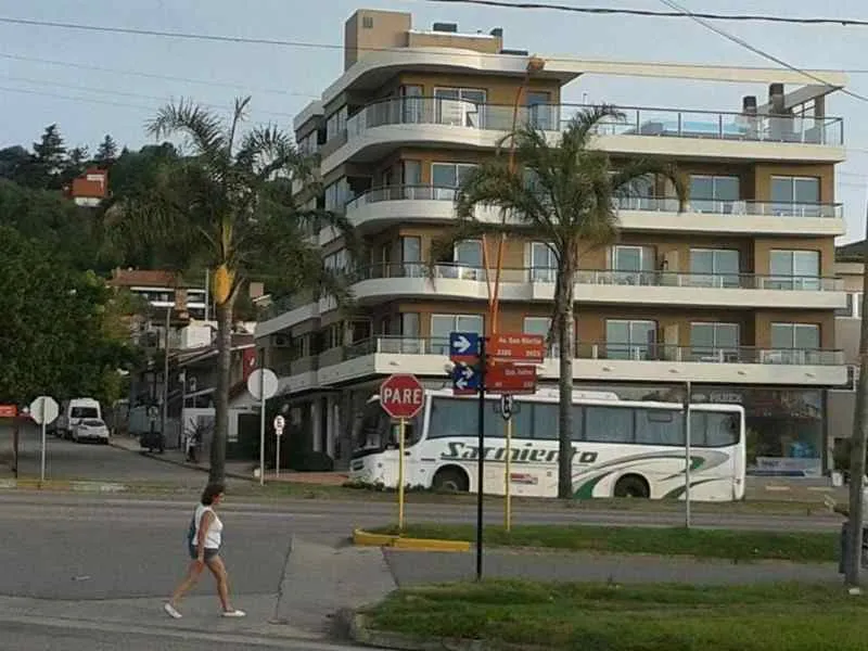 LOCAL 2 110 m2 en VENTA- Av. S. Martín 2000 V. Carlos Paz  anticipo y cuotas