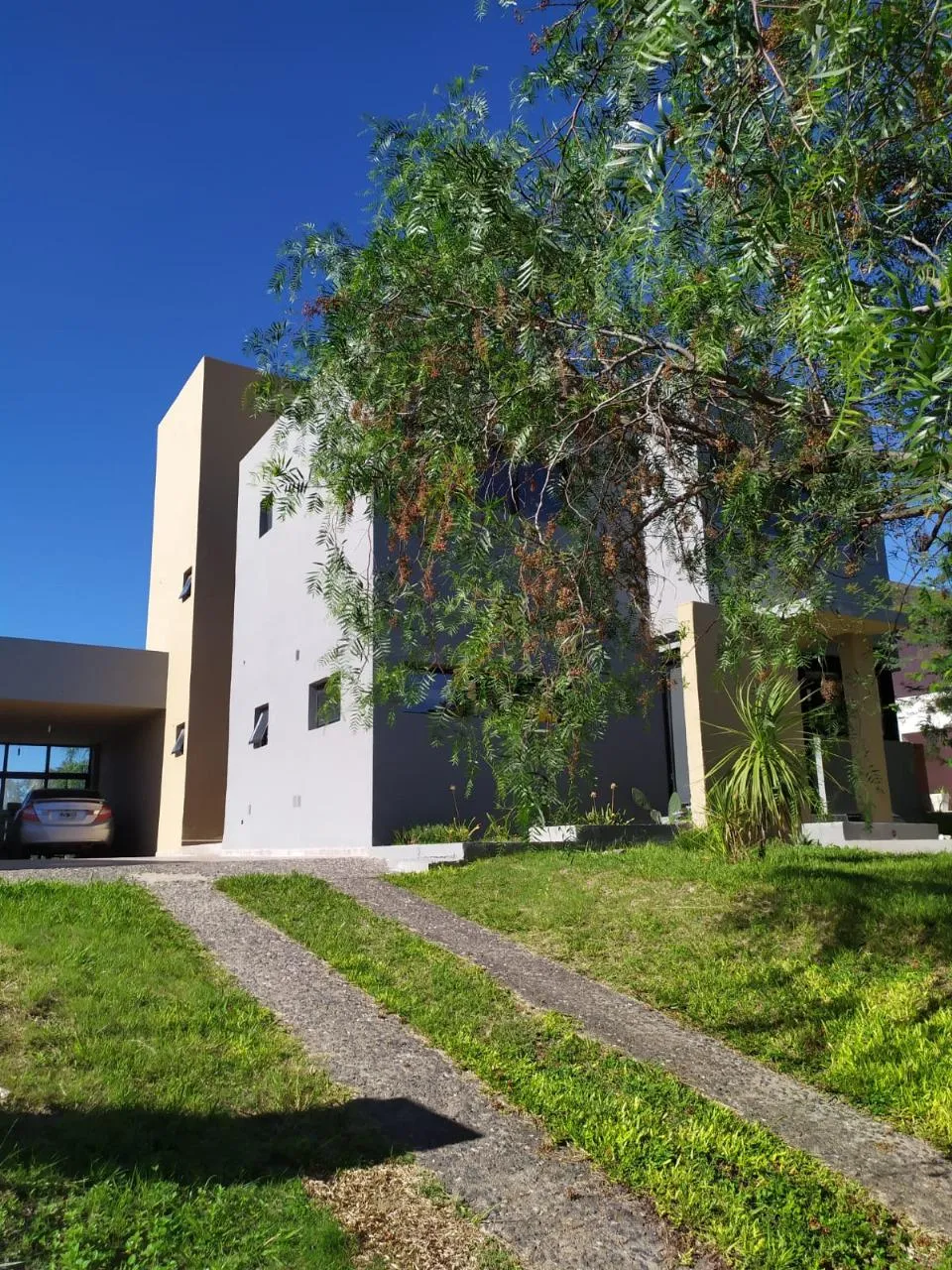 Vendo casa c4 dorm.Country Terrazas de Villa Allende