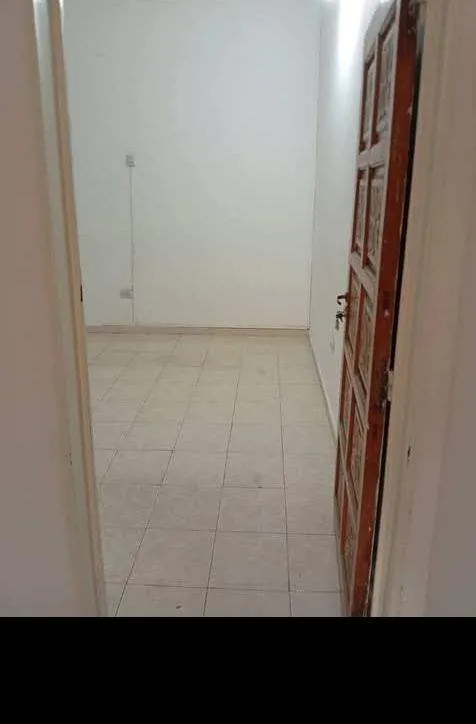 Vendo casa c2 Dorm y cochera.  2 Dptos c1 dorm y cochera.B Hipólito Yrigoyen.