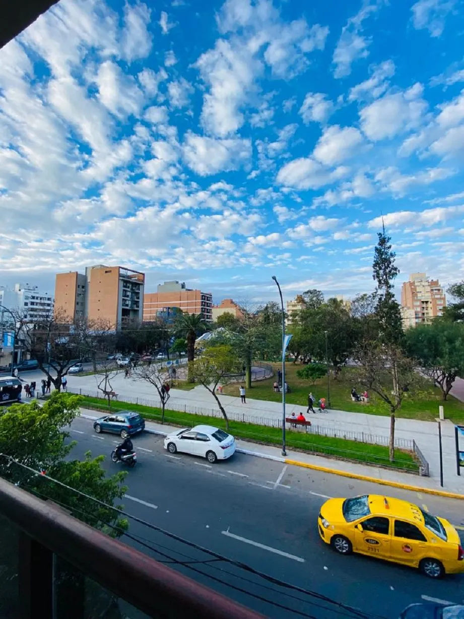 Barrio G. Paz Fre a Pza Alberdi vendo Loft /Oficinas / consultorios/Estudio Grab
