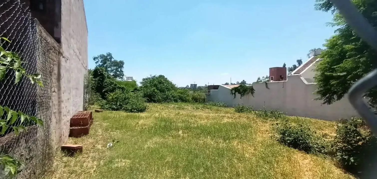 PARQUE VELEZ SARSFIELD LOTE Dr. J. M. Alvarez al 500