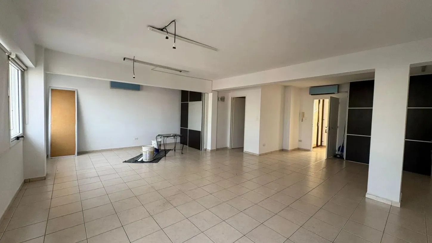 Alquiler Oficina Planta Libre 55 m2 R. Martinoli 8000, Villa Belgrano / Argüello $ 750.000