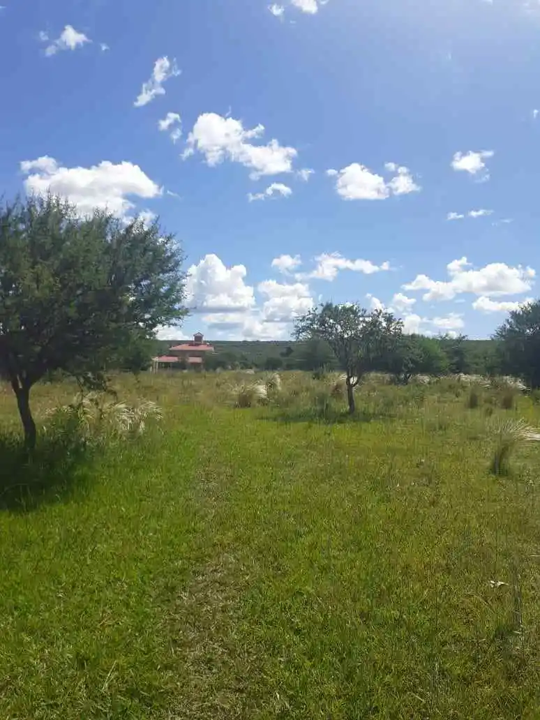 VENDO TERRENO EN VILLA CURA BROCHERO CON ACCESO AL RIO