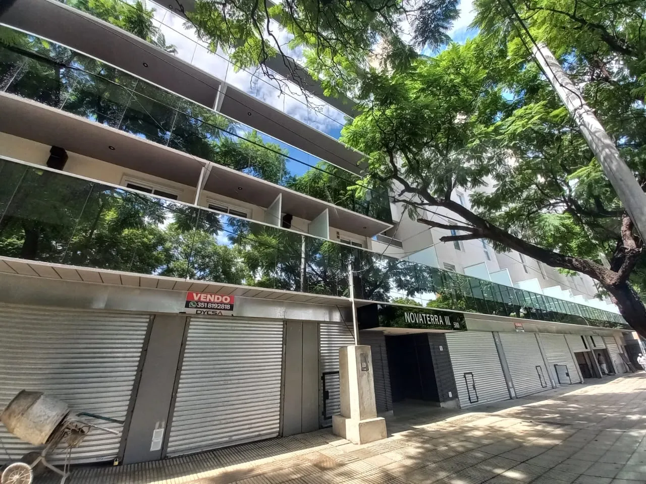 LOCALES COMERCIALES PARA ALQUILER EN GUEMES, EDIFICIO A ESTRENAR!