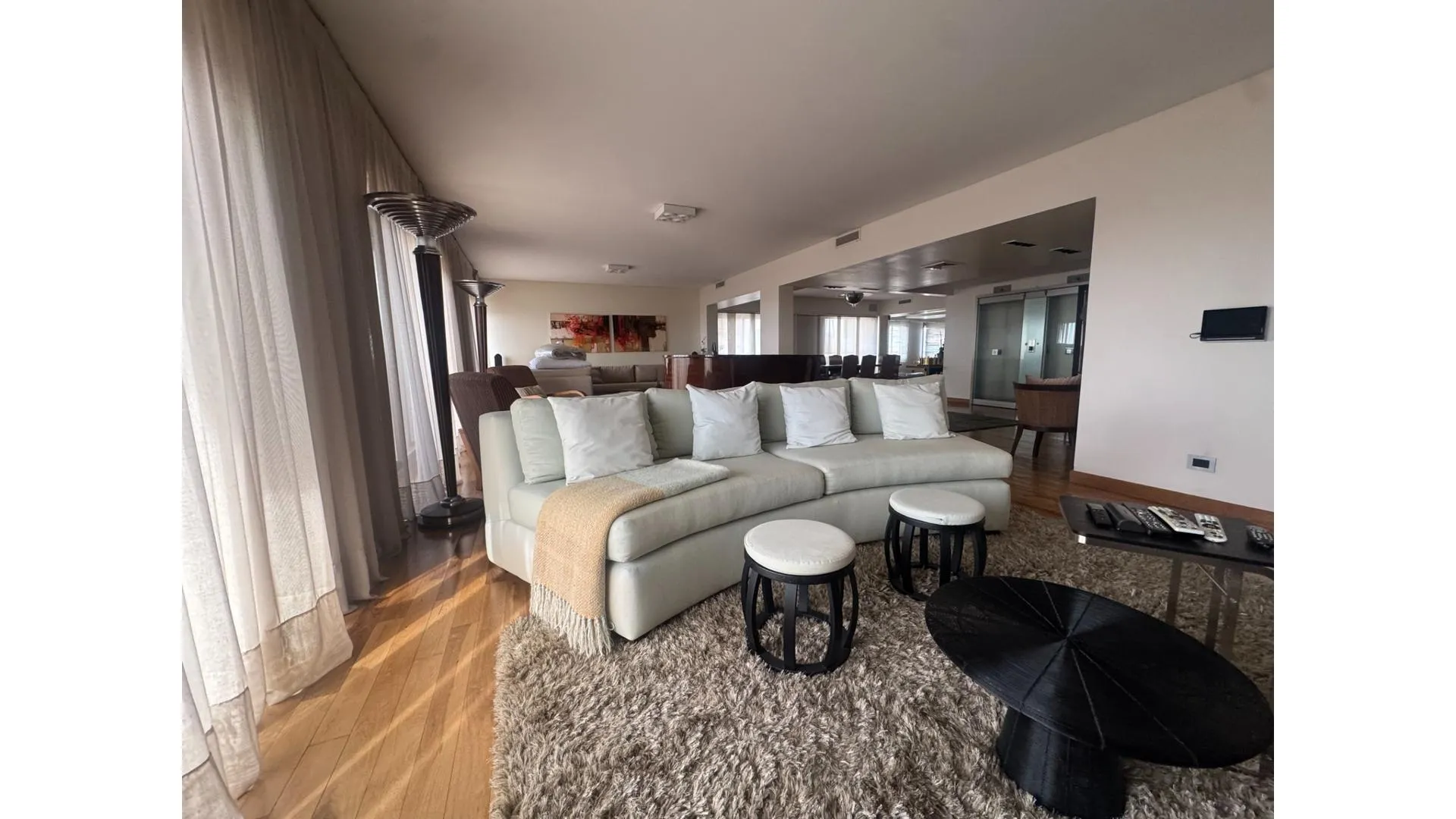 VENTA DEPARTAMENTO SIETE AMBIENTES C COCHERA GRAN CATEGORIA