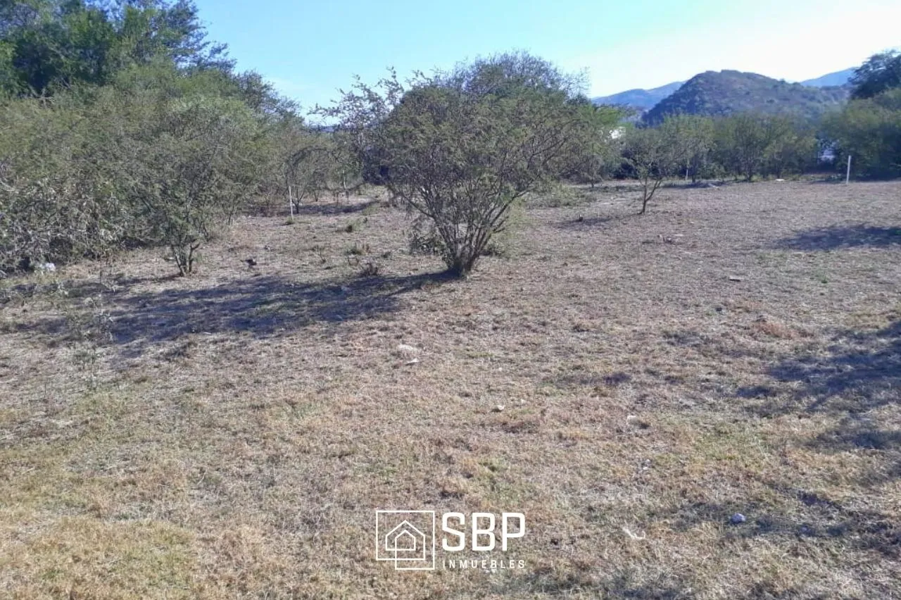 LOTE EN VENTA 451m2 | COLINAS DE LA DESEADA