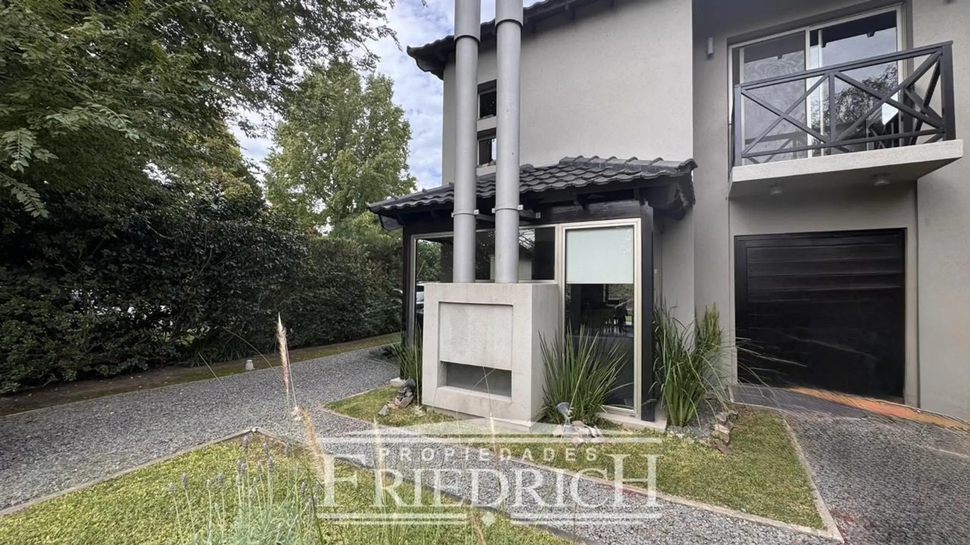 Casa en venta - Country Club Banco Provincia