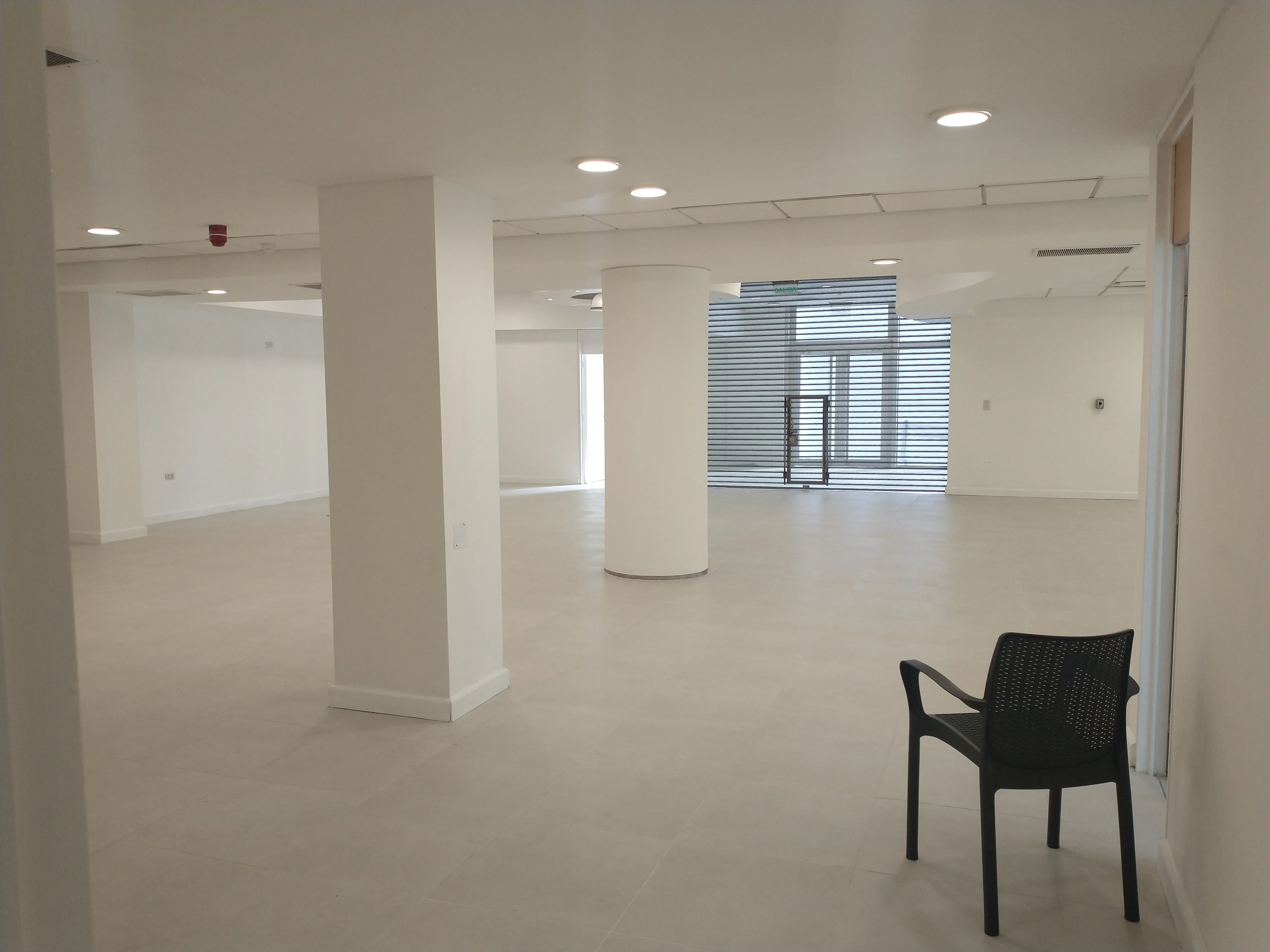 ALQUILO SALÓN COMERCIAL PREMIUN SOBRE AVENIDA SABATTINI