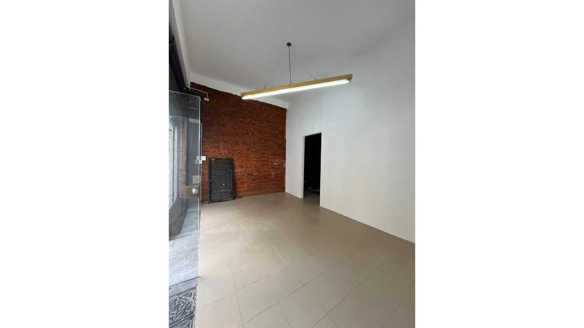 SAN CRISTÓBAL - San José 1000 - Local comercial con sotano!