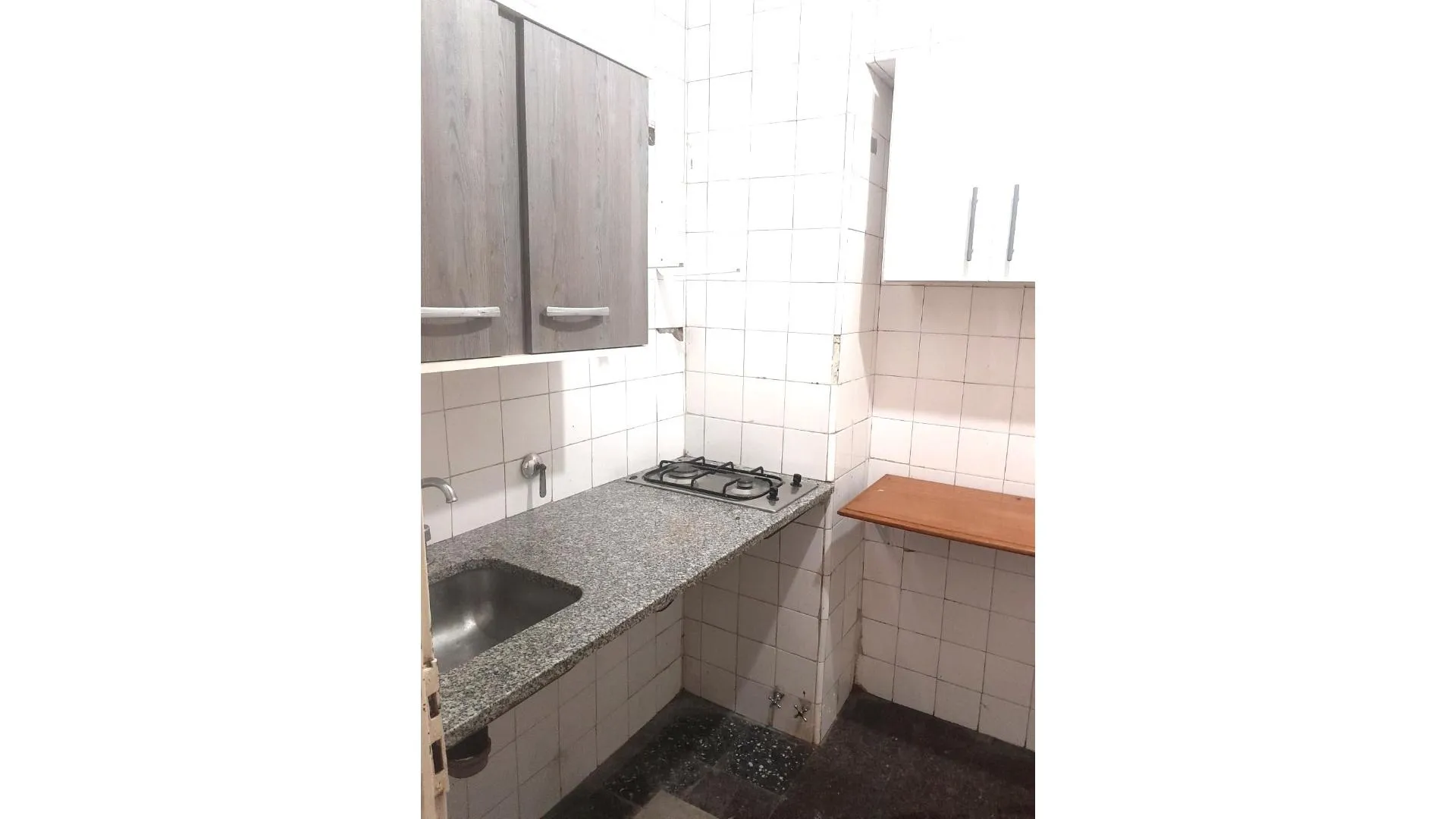 DEPARTAMENTO DE DOS AMBIENTES AL FRENTE a reciclar
