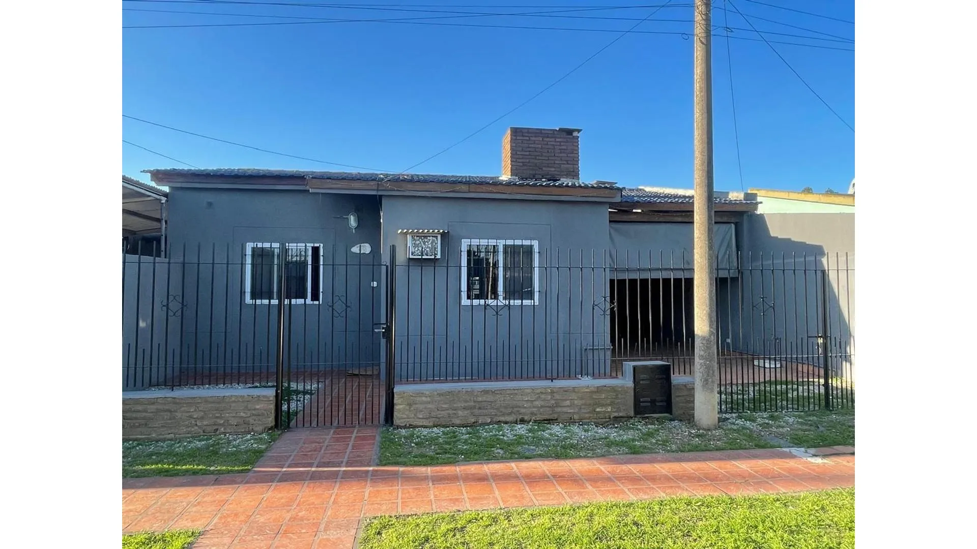 CASA 2 DORMIT CON GARAGE TIMBUES PCIA. STA FE
